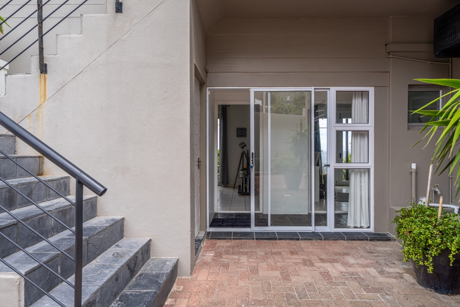 To Let 1 Bedroom Property for Rent in Camps Bay Western Cape